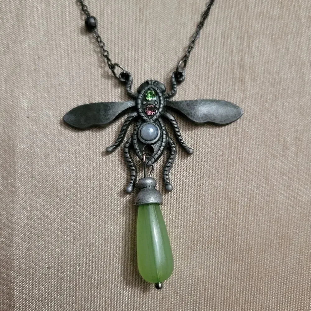 Bronze & Jade Green Tone Bumble Bee Matching Earrings & Necklace Set